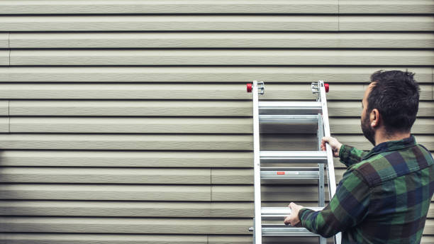 How To Choose The Right Materials for Your Siding Installation in 'Covedale, OH